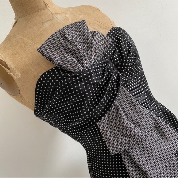 MAX & CLEO bold bow sweetheart strapless dress. - Picture 2 of 6